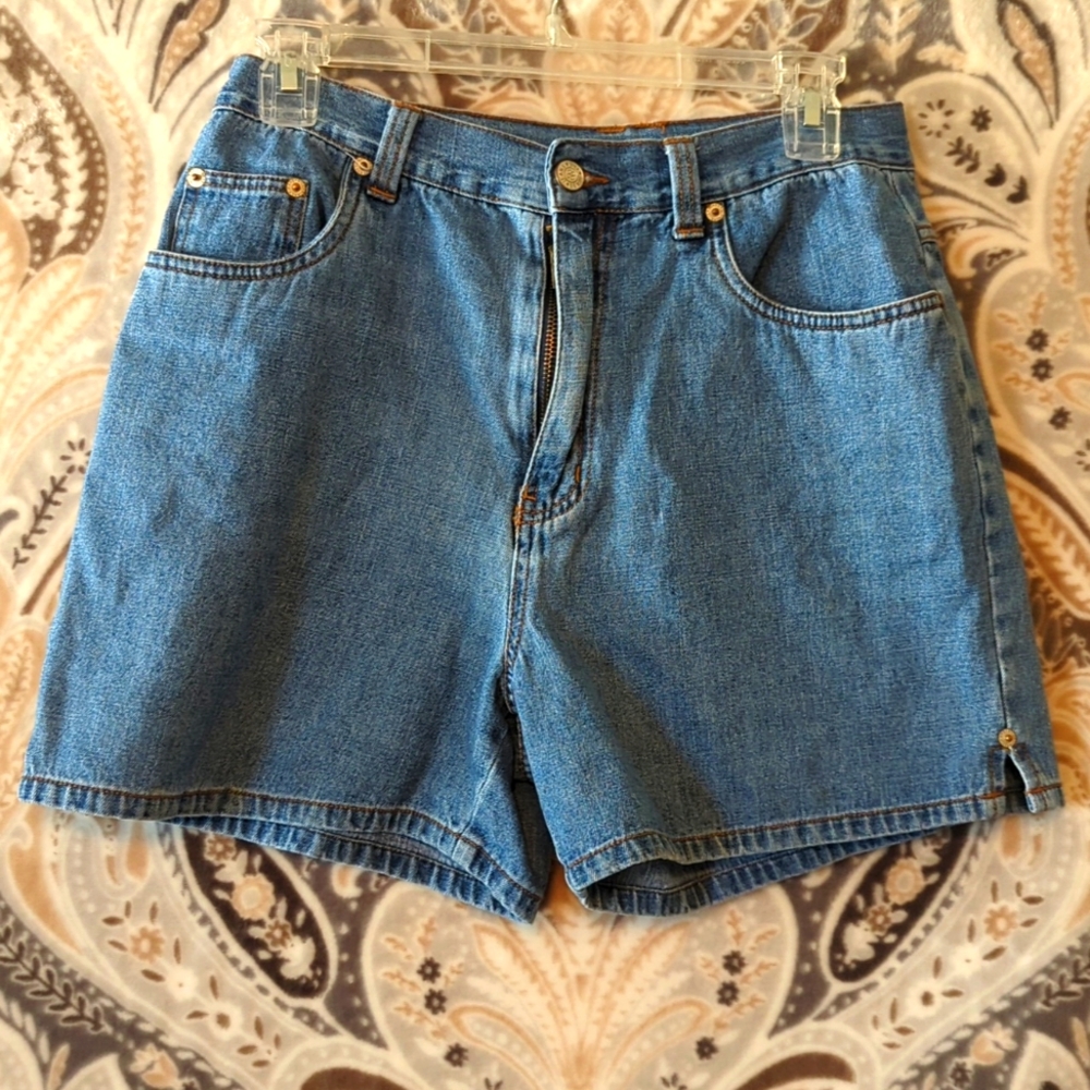 Woman's Jean Shorts